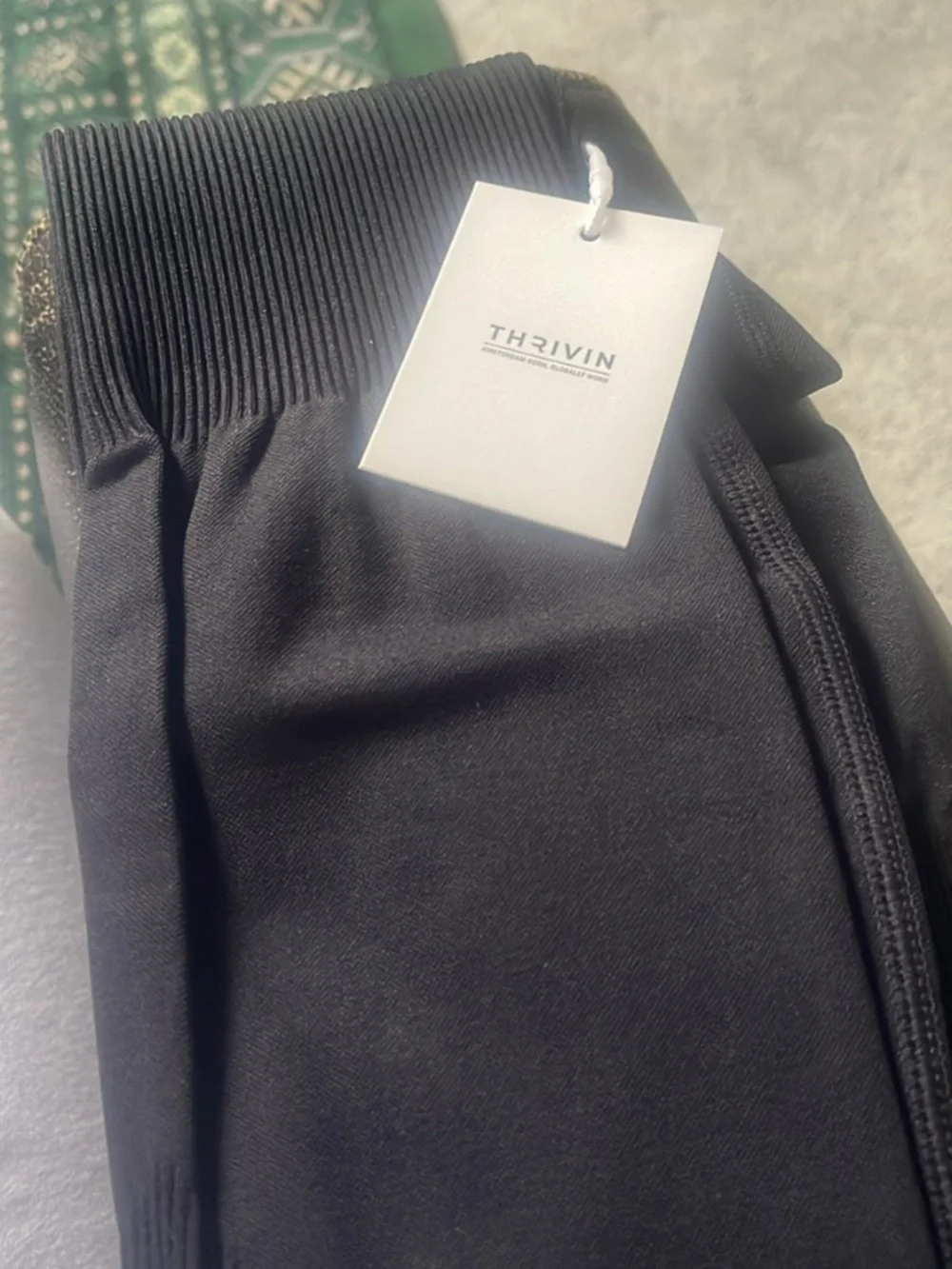 Thriving leggings - Picture 2 of 4